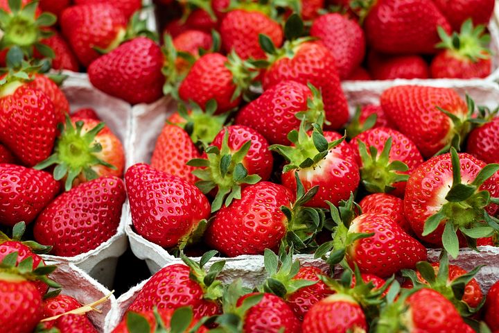 strawberries-1396330__480